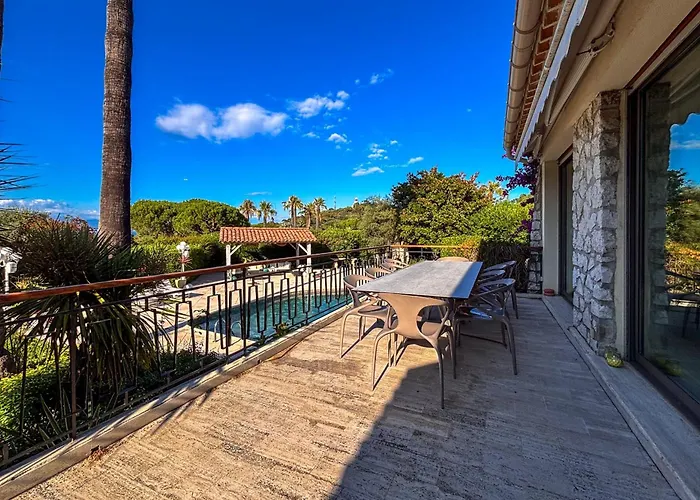 Azure 14 Guests - Heart Of Cap D'antibes *