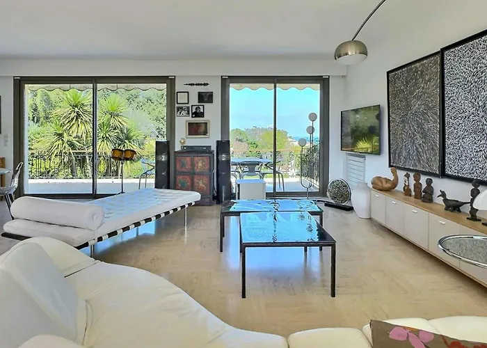 Azure 14 Guests - Heart Of Cap D'antibes * Антиб