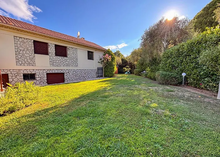 Azure 14 Guests - Heart Of Cap D'antibes *